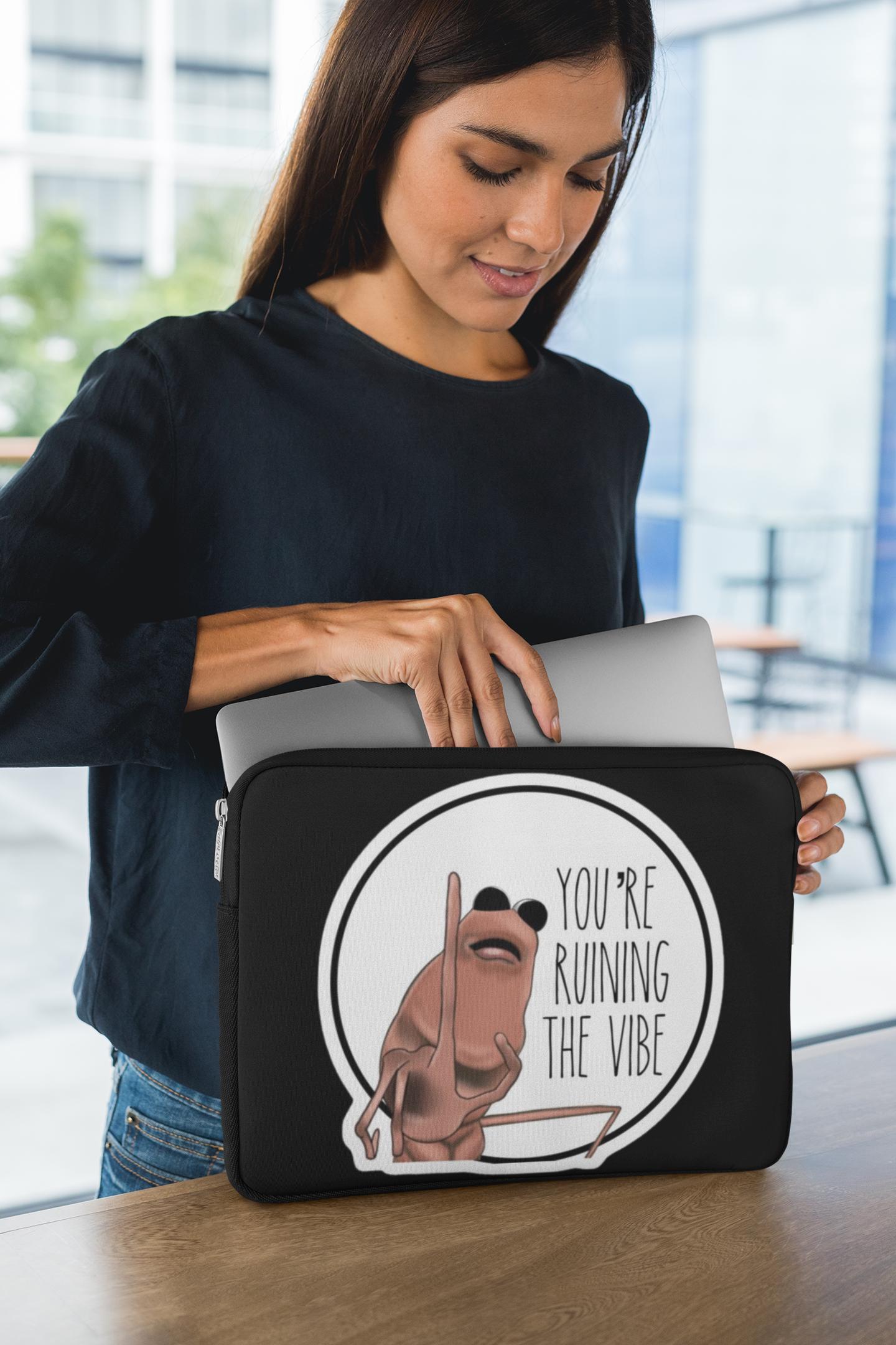 Marcus the Worm, Laptop Sleeve, Marcus VR Chat, Marcus Laptop Case, Funny Laptop Sleeve, Laptop Sleeve for 7" 10" 13" 15" & 17" Laptop